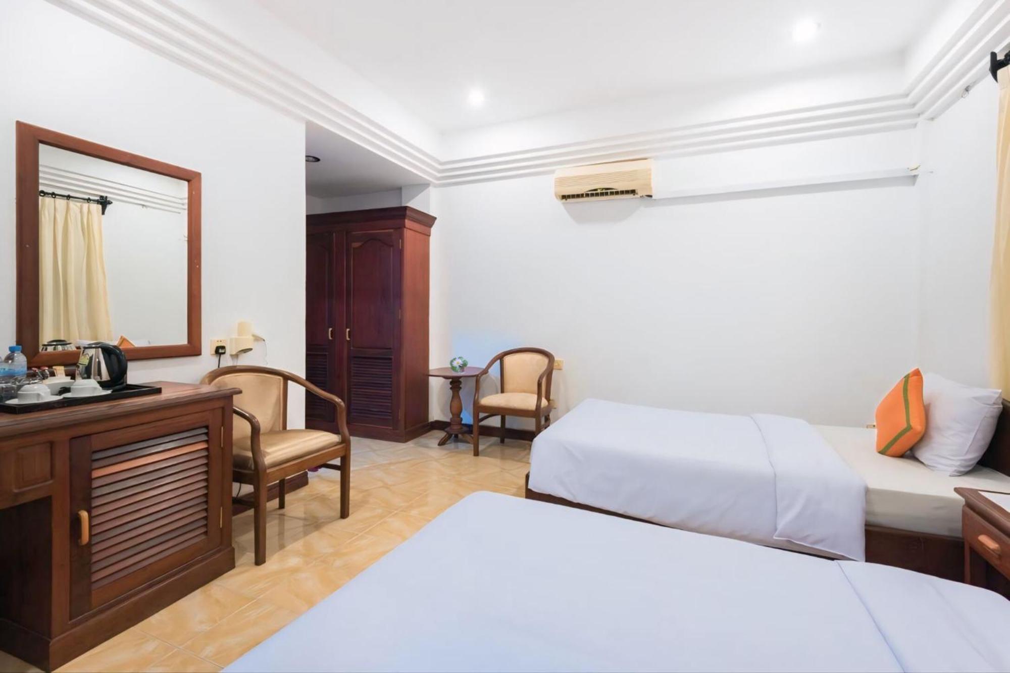 Vplus Hotel Siem Reap Exterior foto